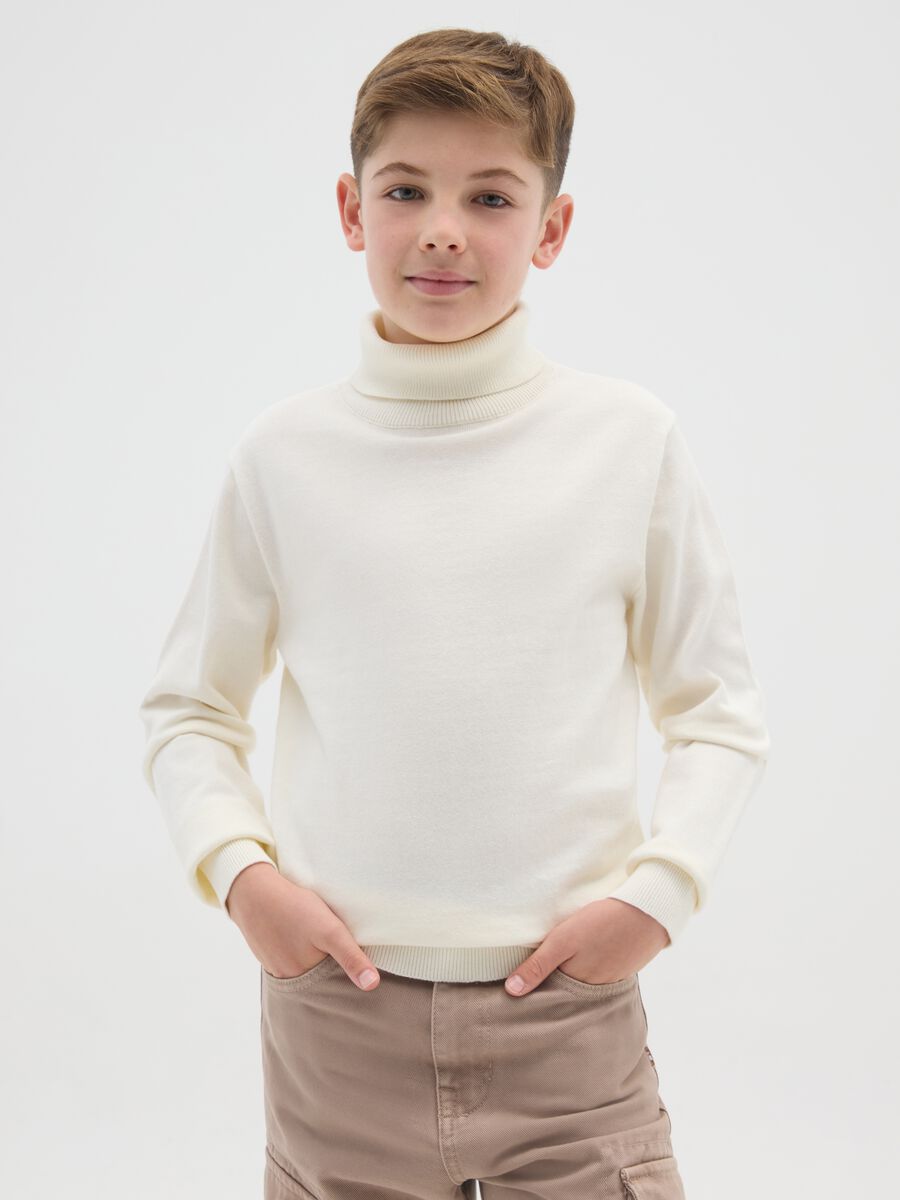 Maglione bianco a collo alto da ragazzo in puro cotone regular fit_0