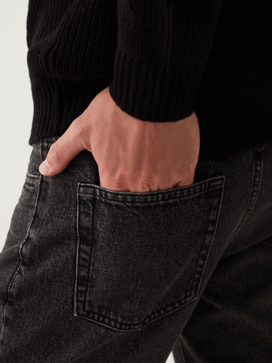 Pullover con collo a scialle_3
