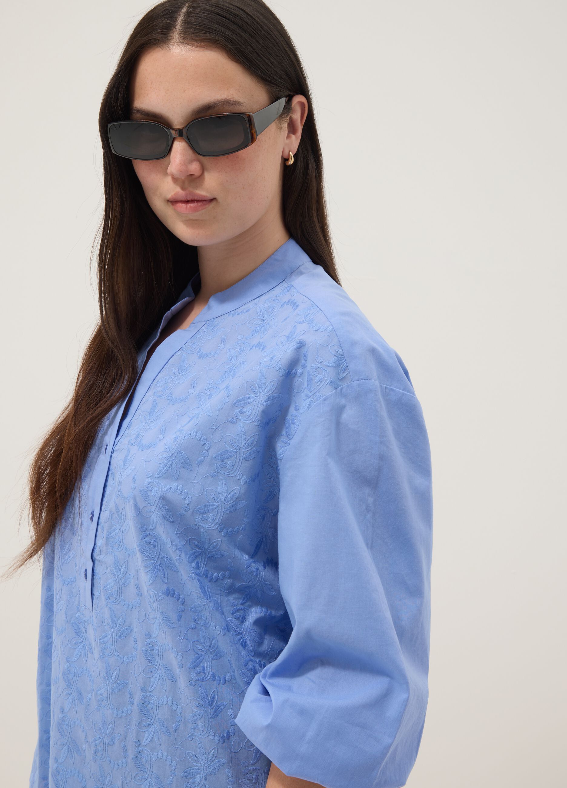 Light blue pure cotton shirt with embroidery
