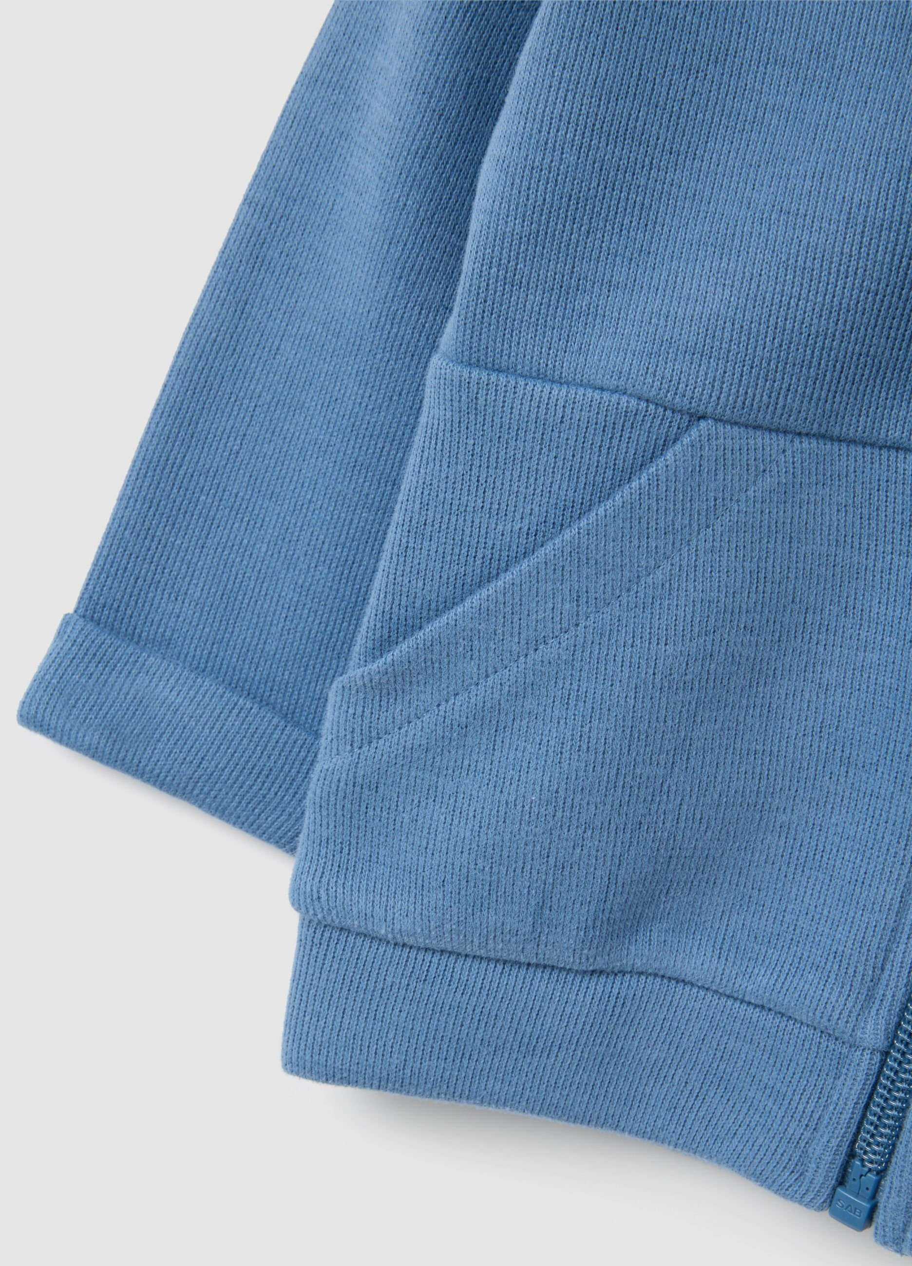 Boy's blue pure cotton sweatshirt with regular fit