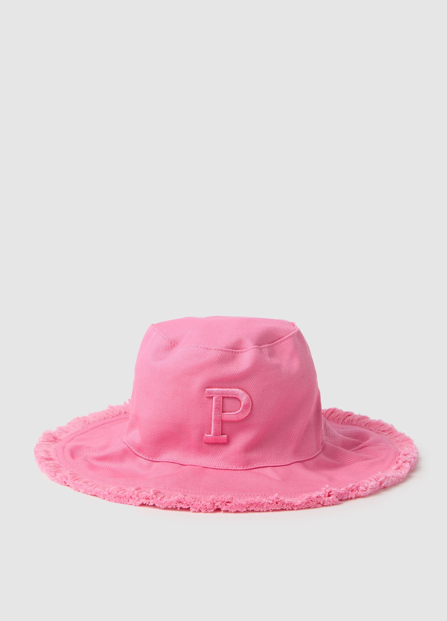 Fishing hat with logo embroidery