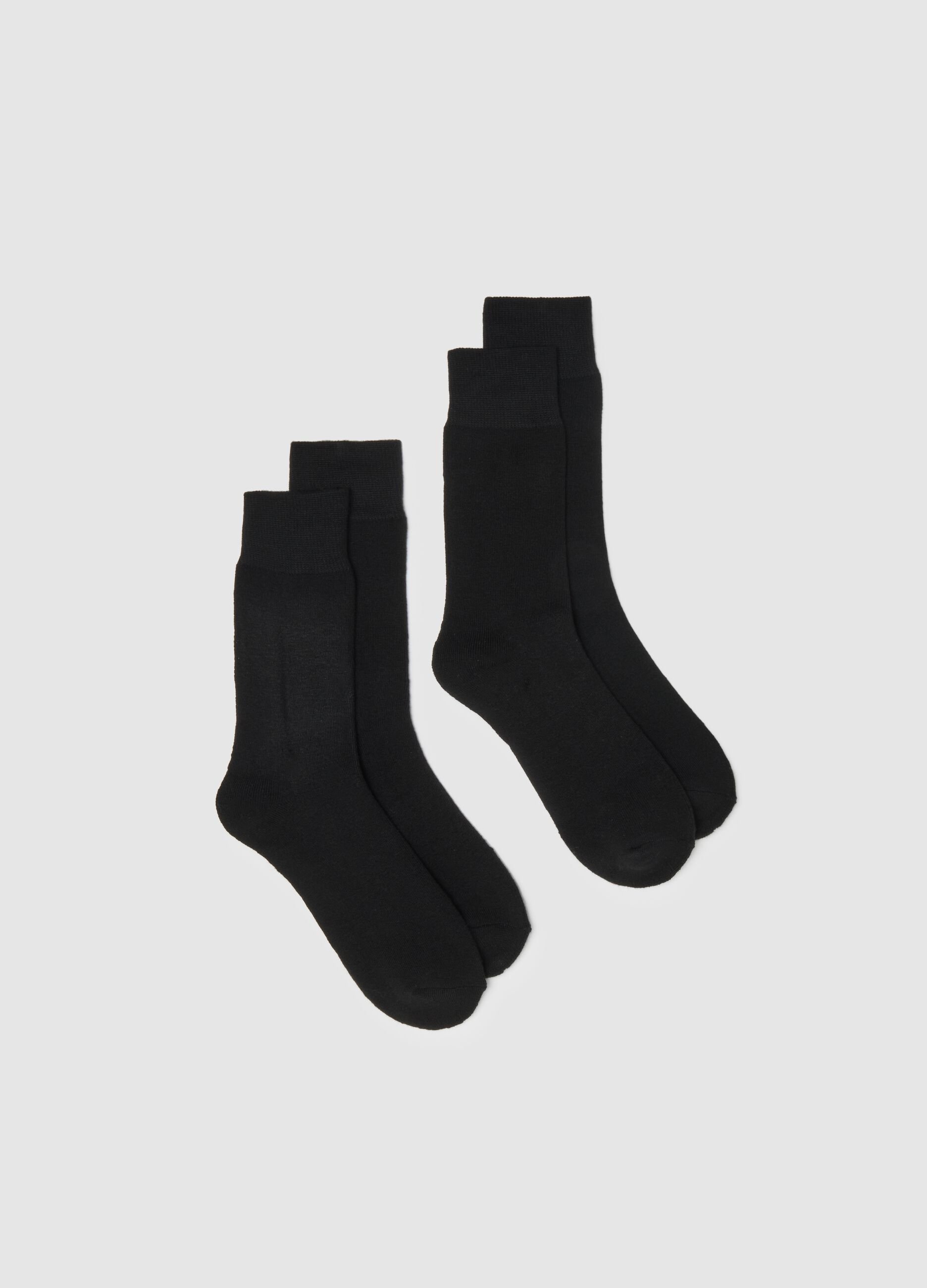 Two-pack short black socks