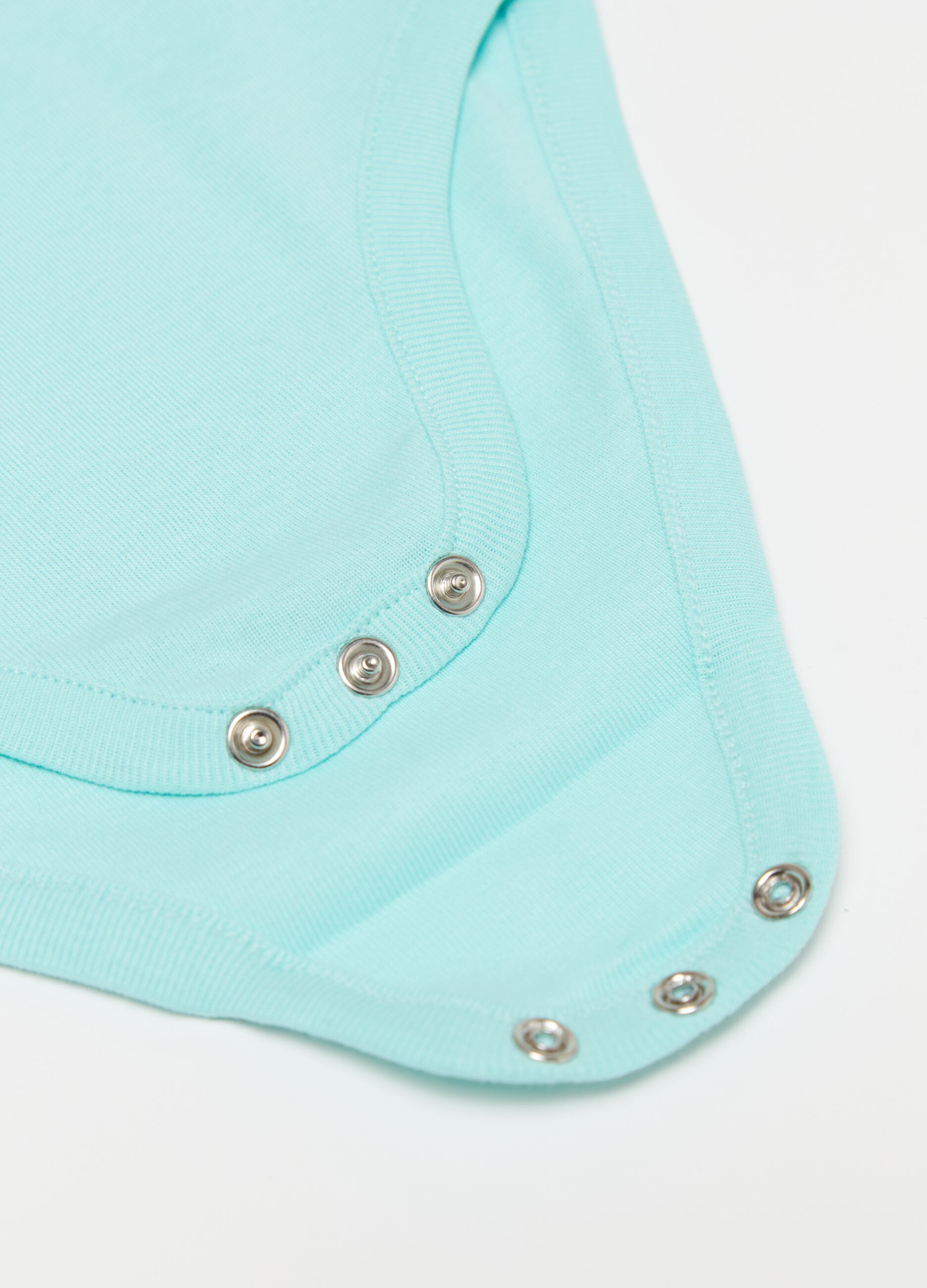 Three-pack short-sleeved bodysuits with print