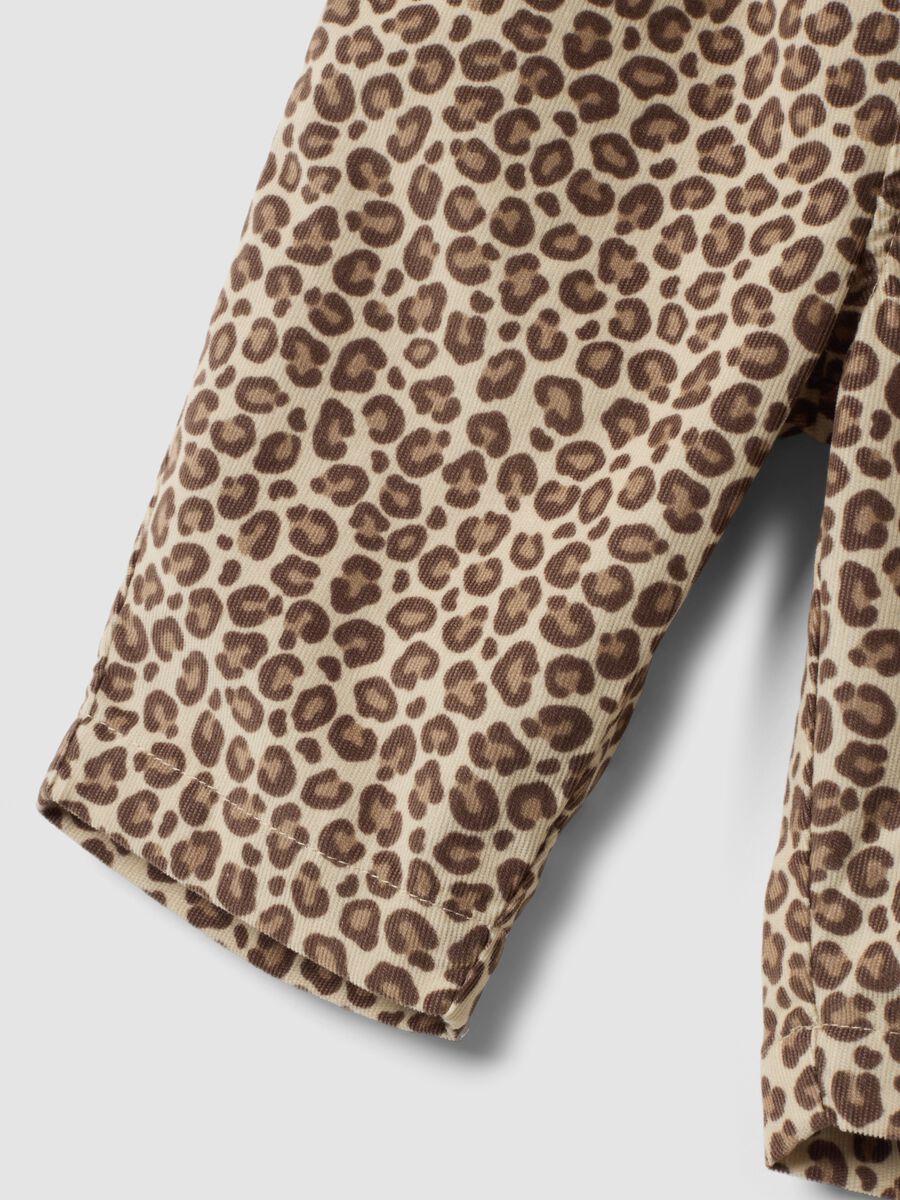 Pantaloni marroni in misto cotone e lyocell animalier per neonata_3