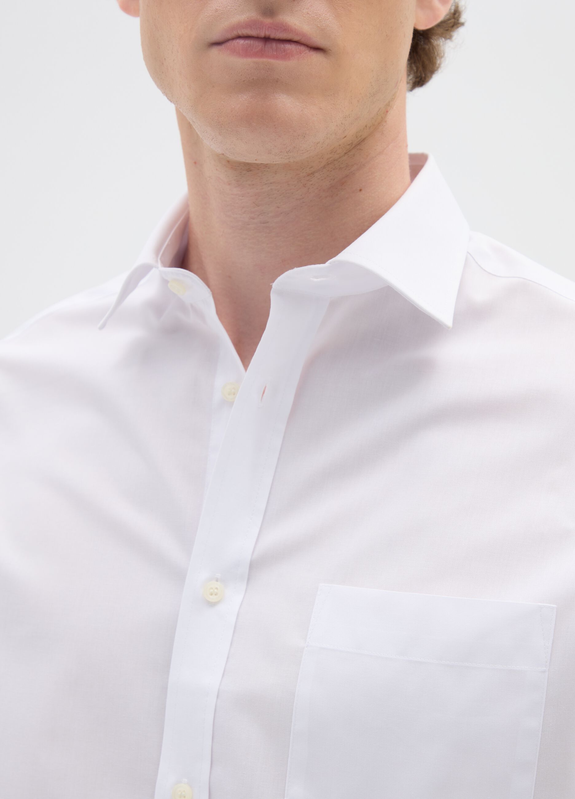 Men's white easy iron cotton blend shirt