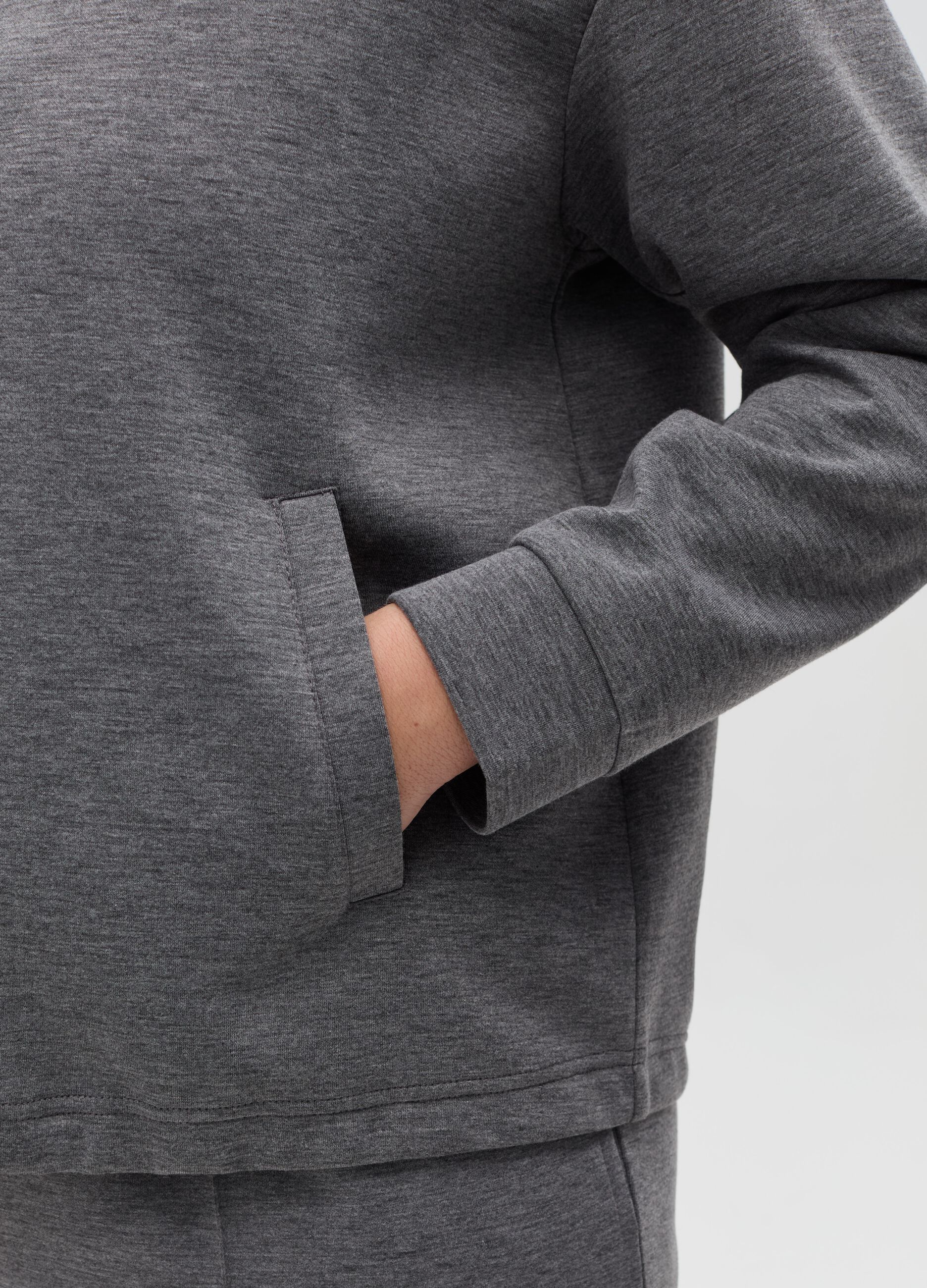 Curvy full-zip hoodie