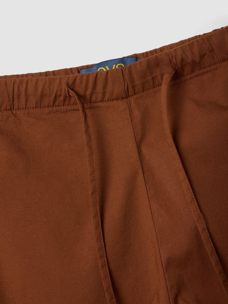 Brown stretch cotton shorts with elasticated waist_5