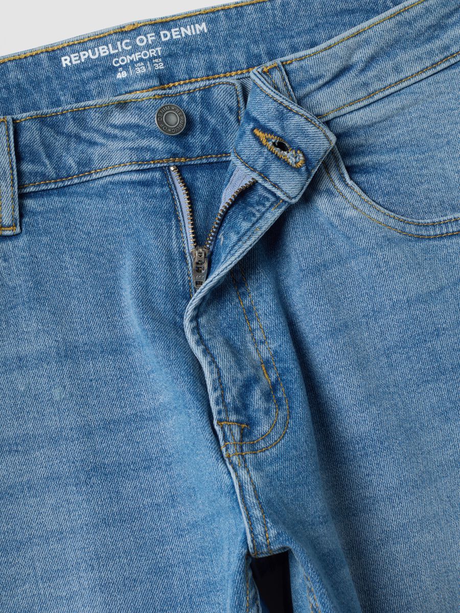 Light blue stretch cotton comfort-fit jeans_6