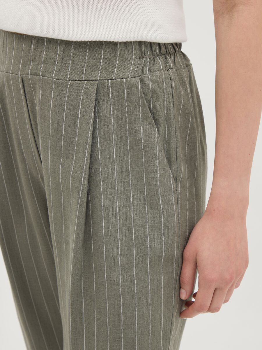 Women's Green Linen Blend Regular Fit Trousers_2