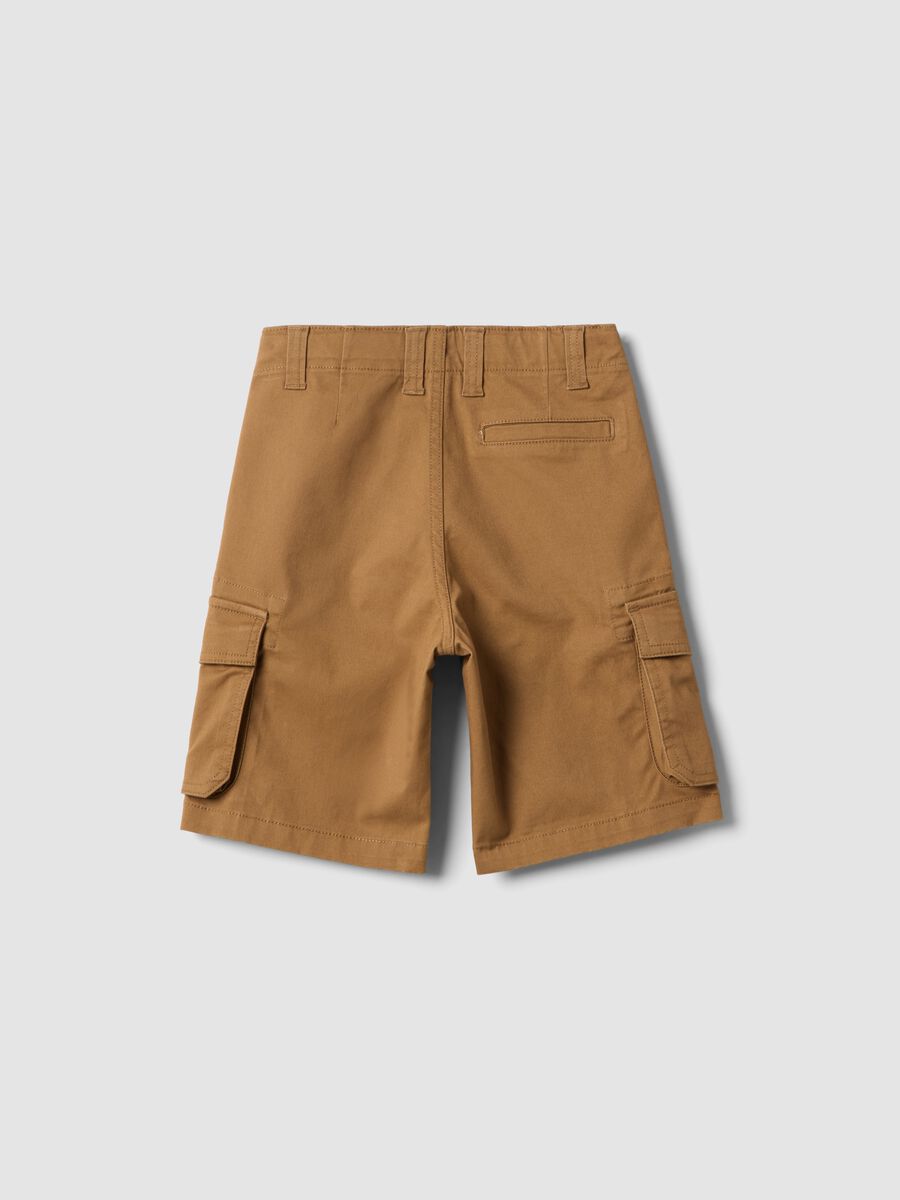 Brown stretch cotton oversized fit cargo shorts for kids_1