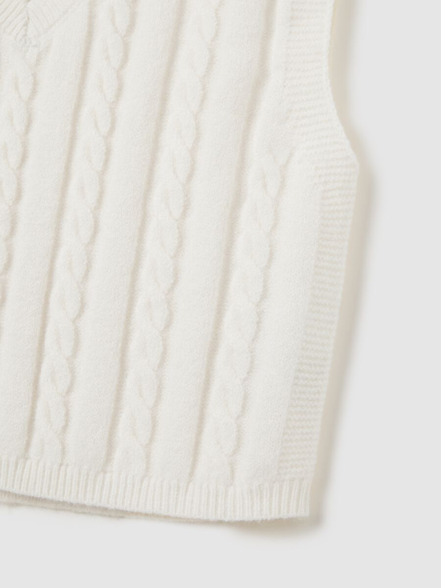 White Knitted Waistcoat_5
