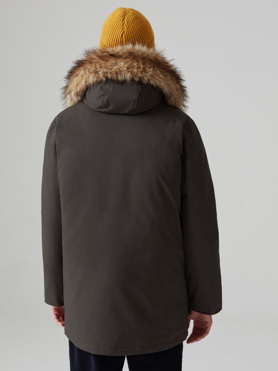 Parka con cappuccio_2