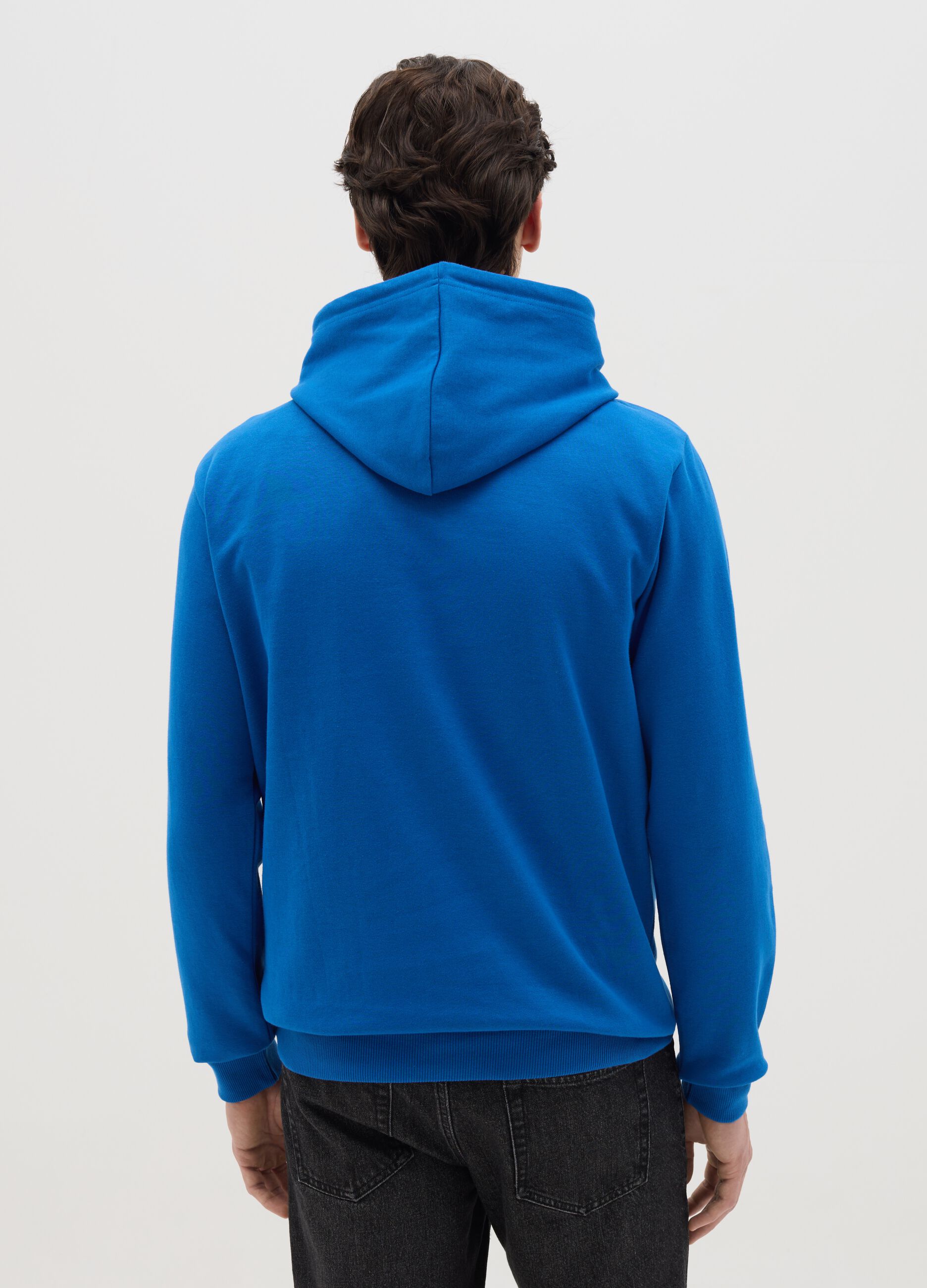 Blue sweatshirt with hood and logo