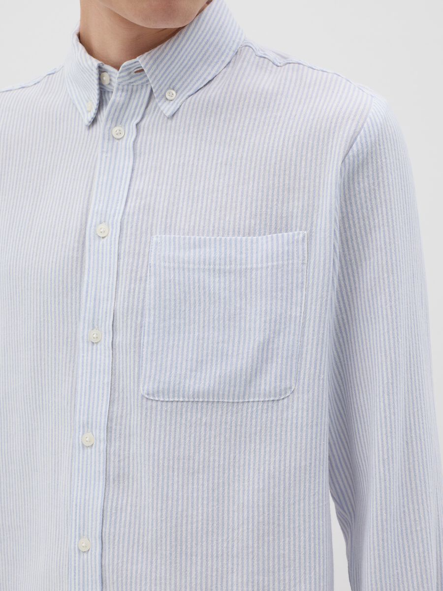 White and light blue shirt in striped linen, viscose and cotton_3