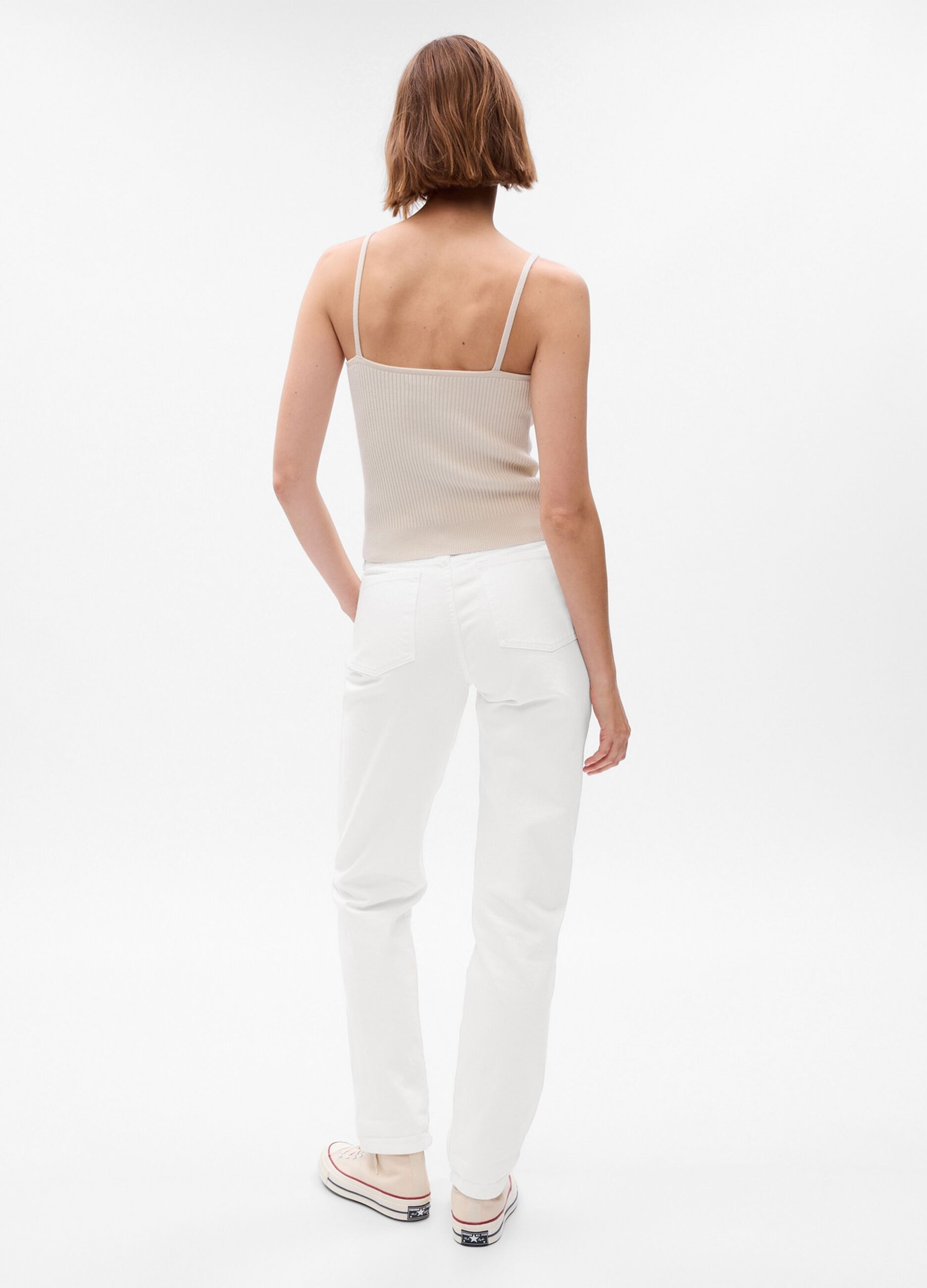 Girlfriend-fit jeans with mid-rise waist