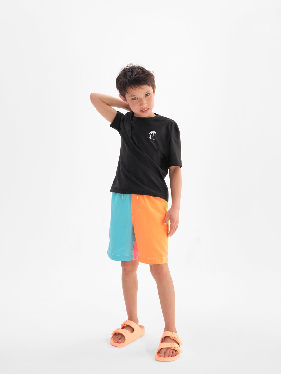 Swim shorts in recycled polyester with drawstring_4