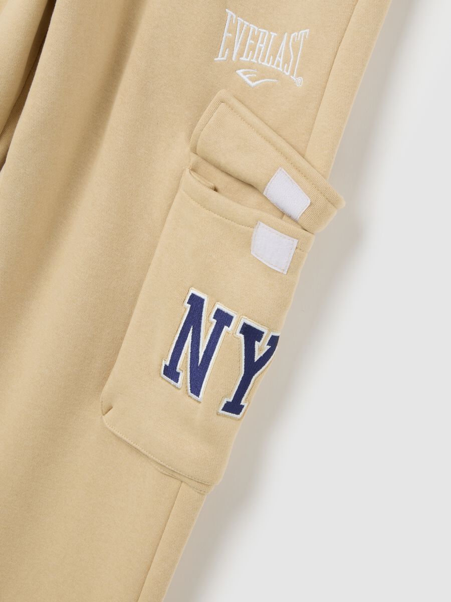 Pantaloni jogger in misto cotone beige con tasche_5