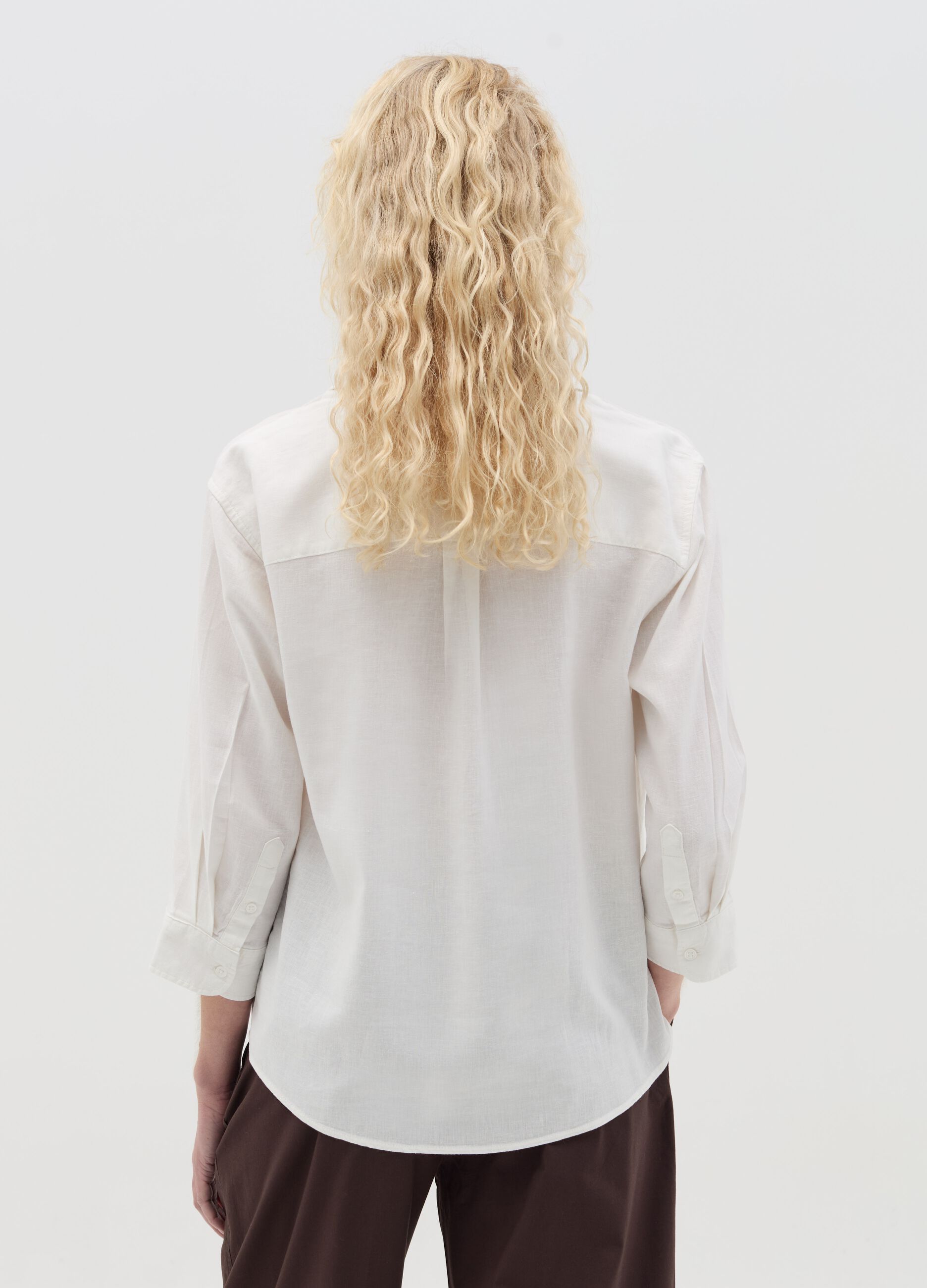 White linen and viscose shirt
