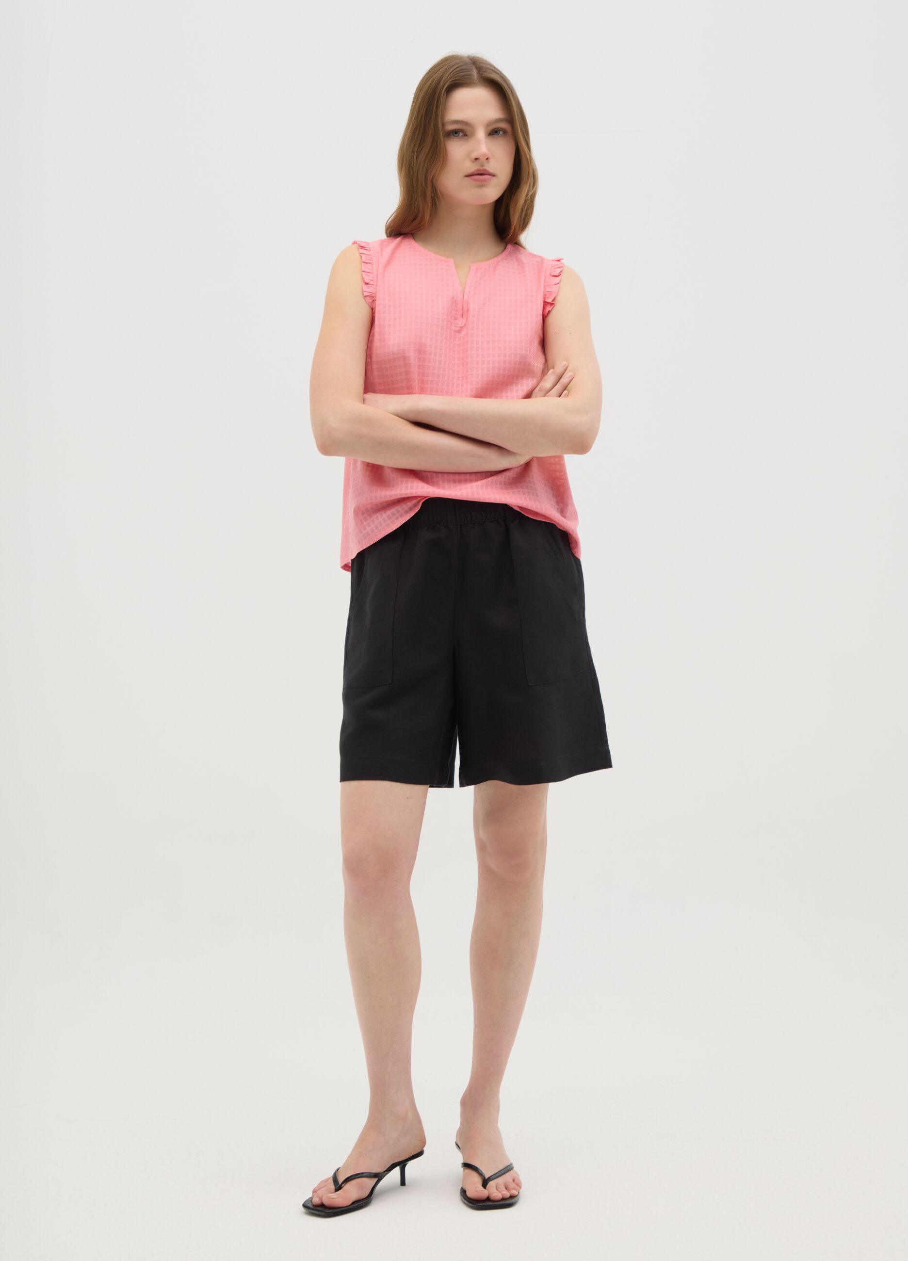 Women's black linen blend regular fit shorts