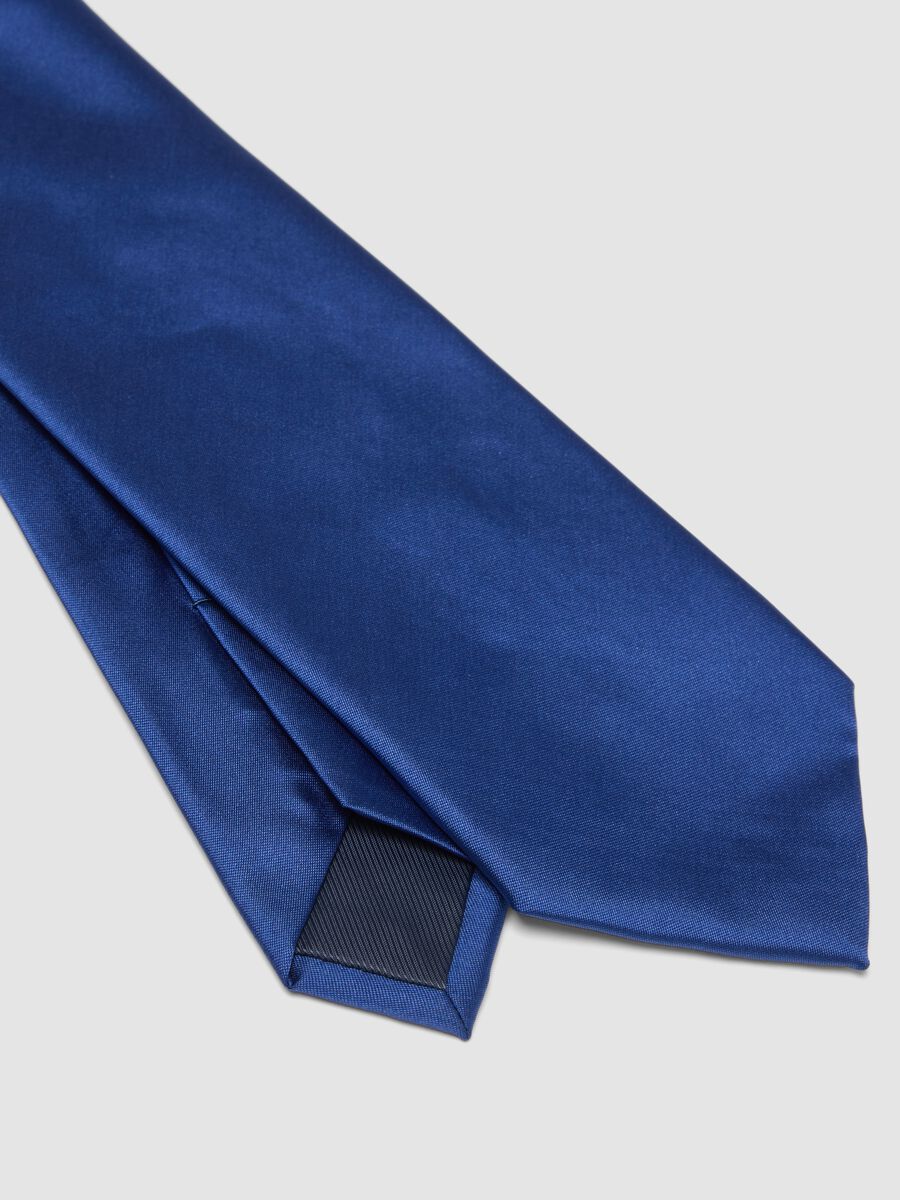 Cravatta blu pala 7,5 cm in tessuto lucido_1