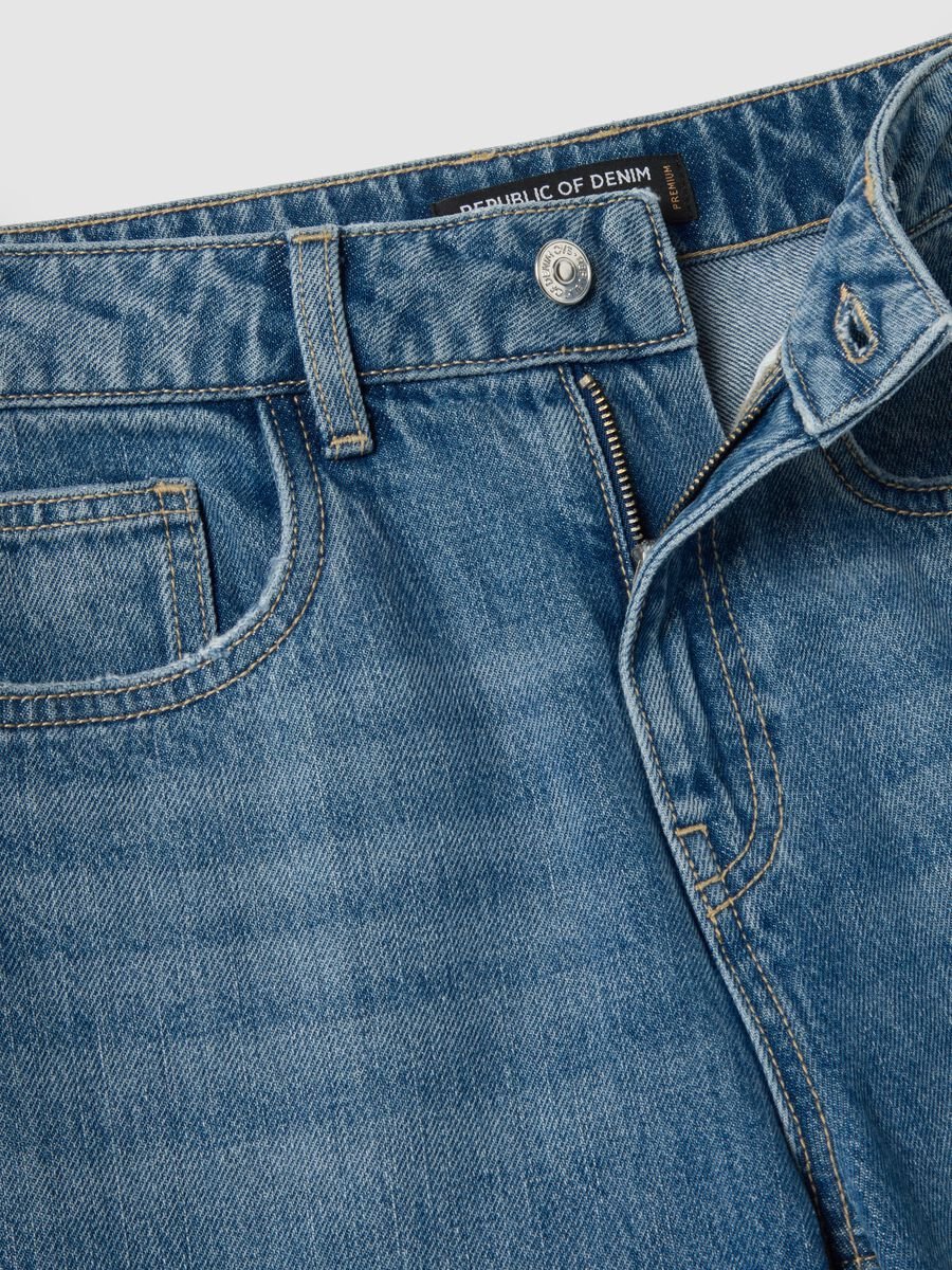 Blue cotton straight fit jeans_6