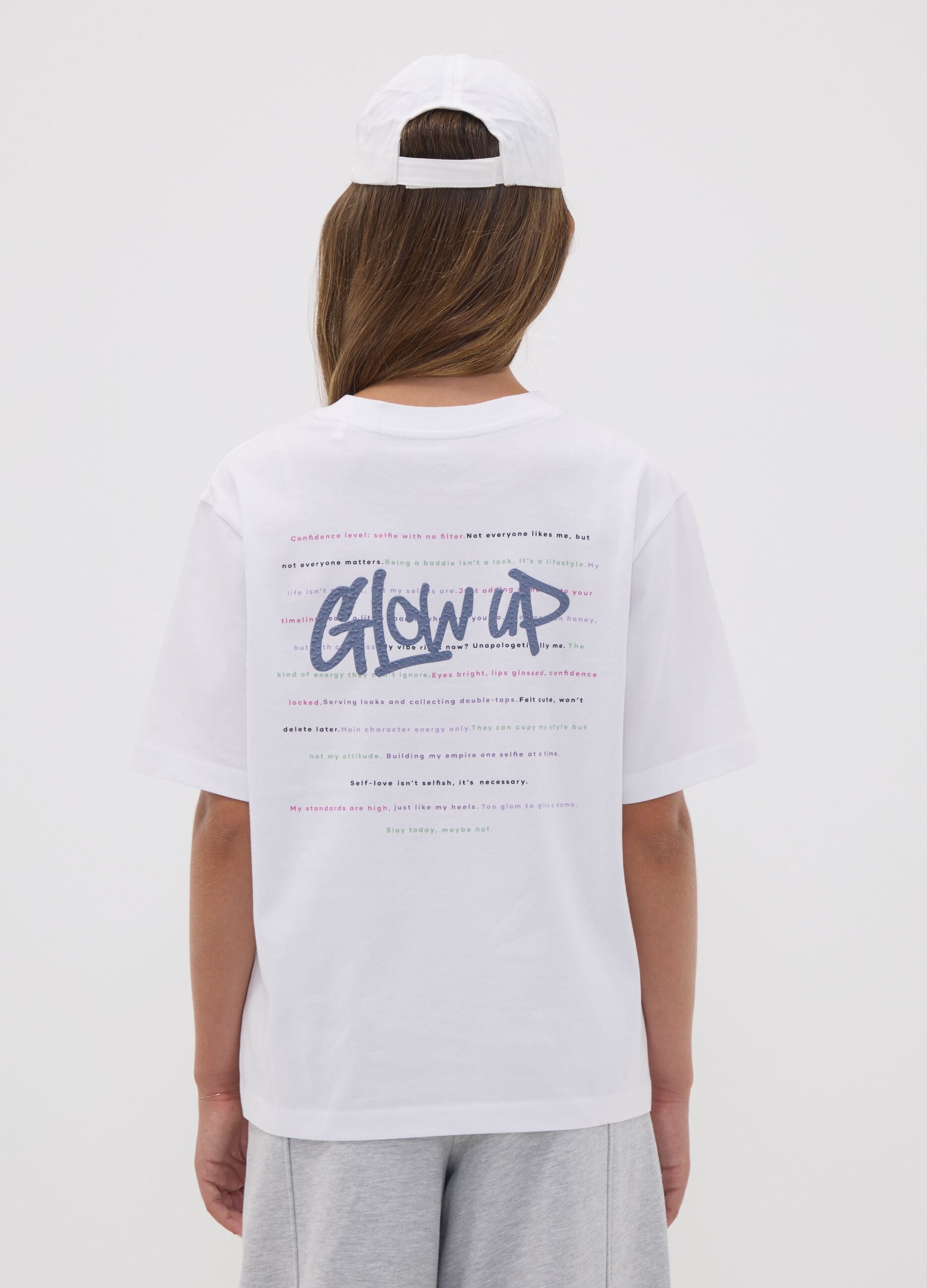 White pure cotton T-shirt with ribbed neckline and &lsquo;Glow Up&rsquo; slogan