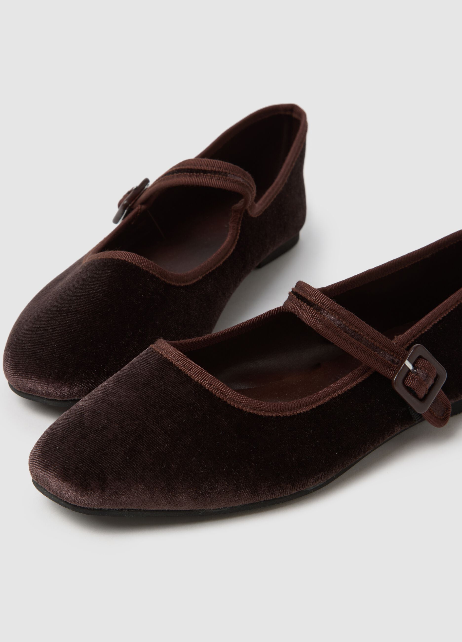 Scarpe ballerina in velluto marrone