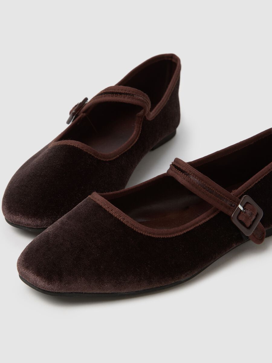 Scarpe ballerina in velluto marrone_2