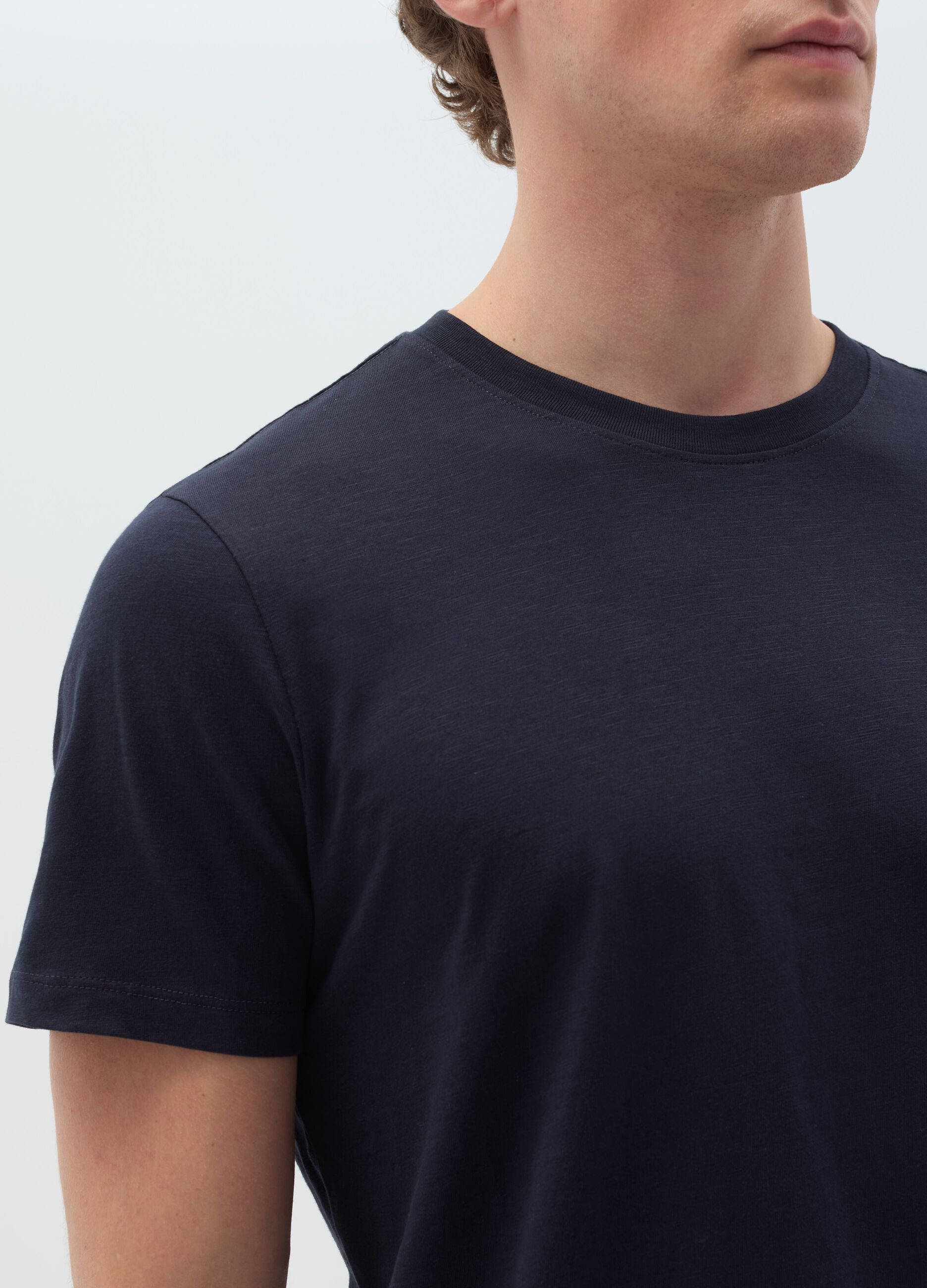 T-shirt in slub cotton with round neck