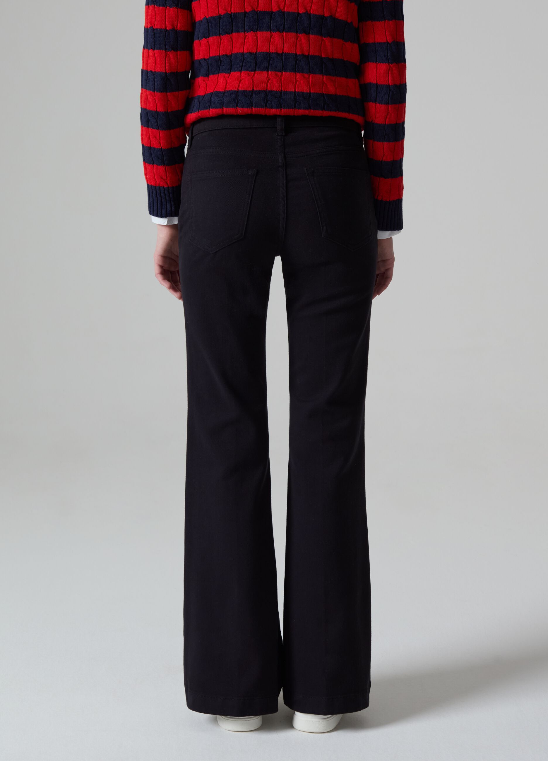 Jeans chino flare fit in cotone stretch