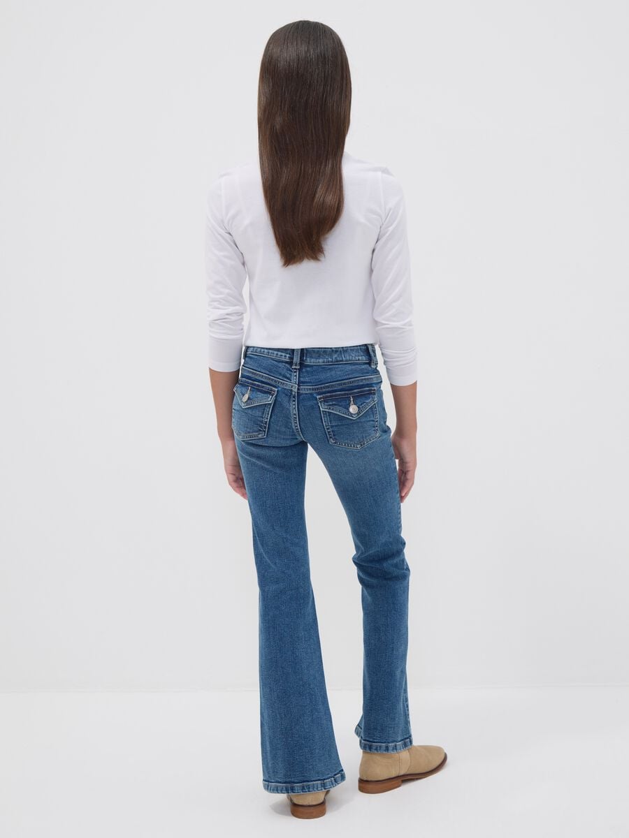 Jeans blu flare in cotone elasticizzato per ragazza_2