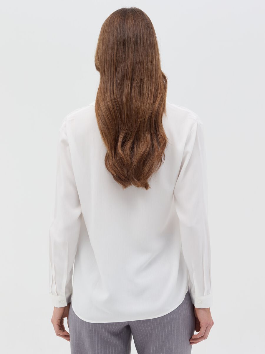 Viscose blouse with V neck_3
