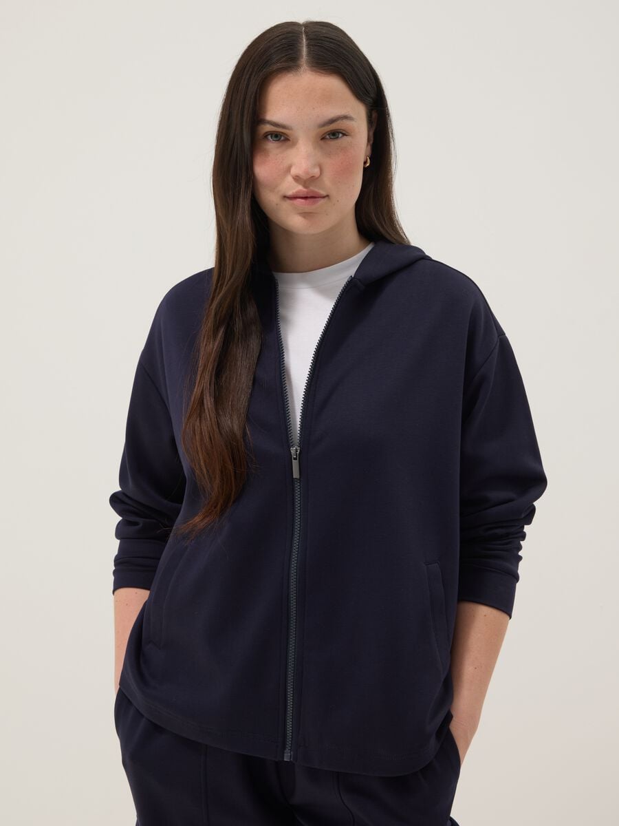 Felpa blu in viscosa elasticizzato regular fit con zip_1