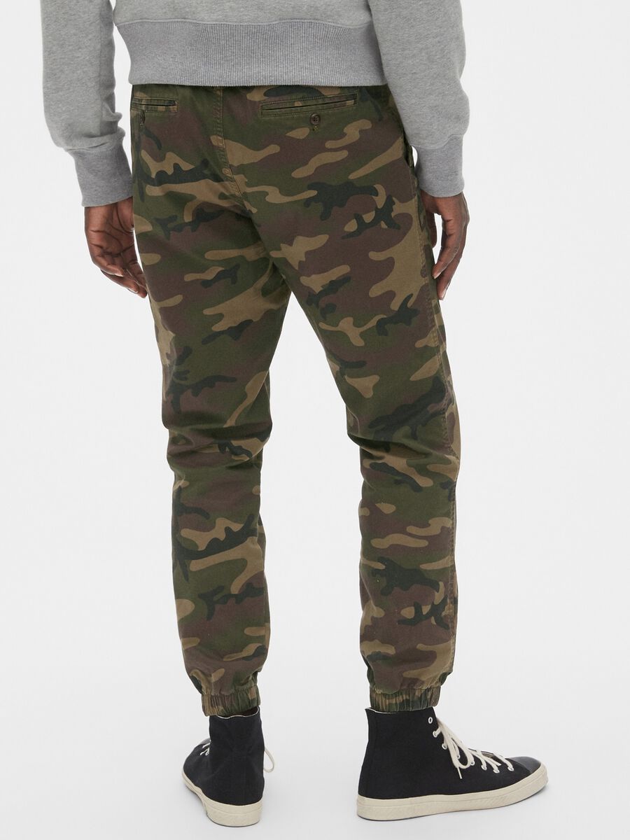 Joggers in cotone stretch camouflage_1