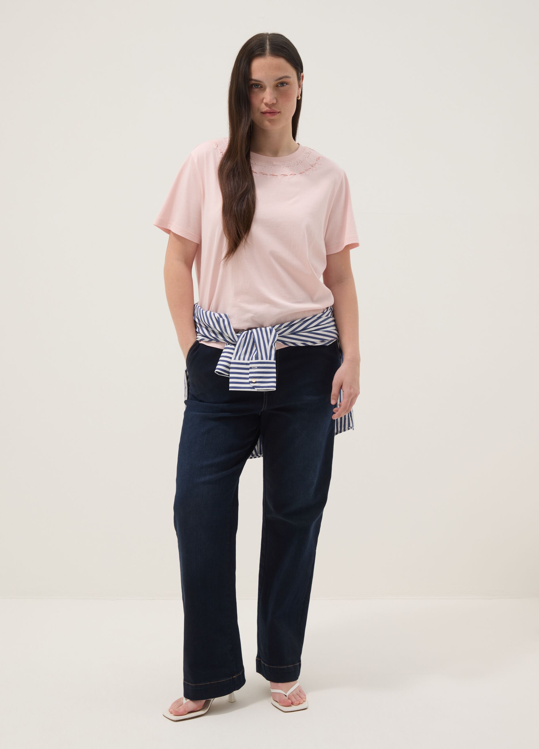 Pink pure cotton T-shirt with embroidered neckline
