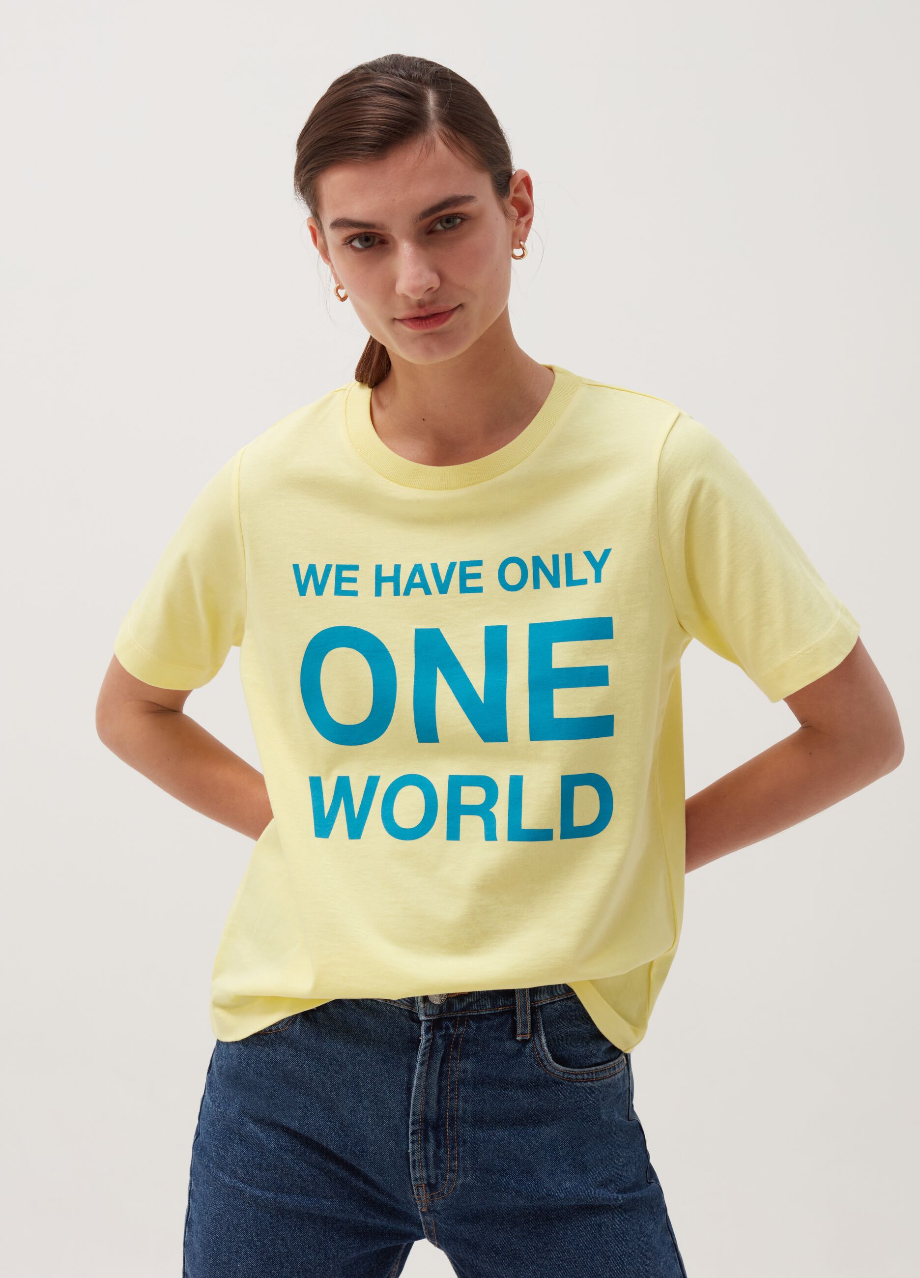 T-shirt with Earth Day print and round neck