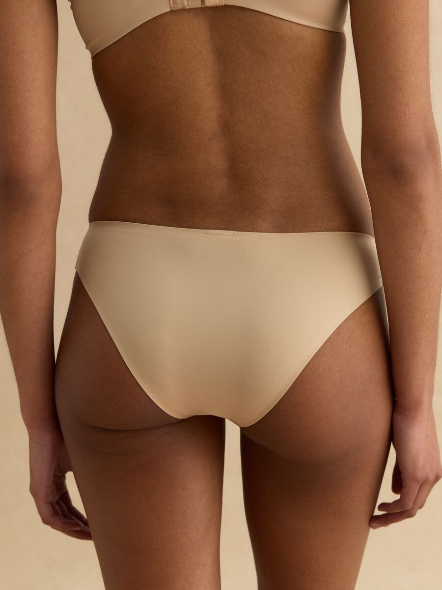 Beige microfibre regular fit briefs with lace details_2