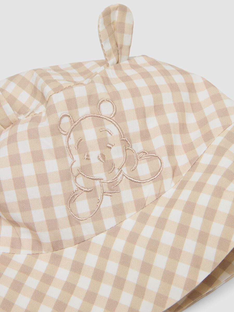 Cappello bucket in puro cotone a quadri con ricamo Winnie The Pooh per neonati_2