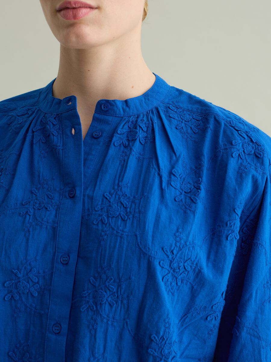 Shirt with all-over floral embroidery_2