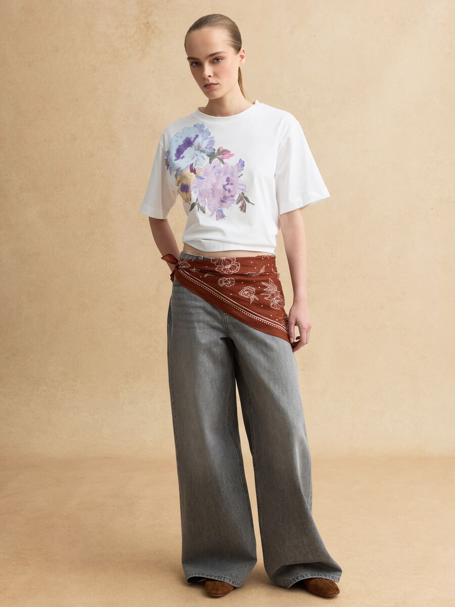 Multicolour pure cotton regular fit T-shirt with floral print_2