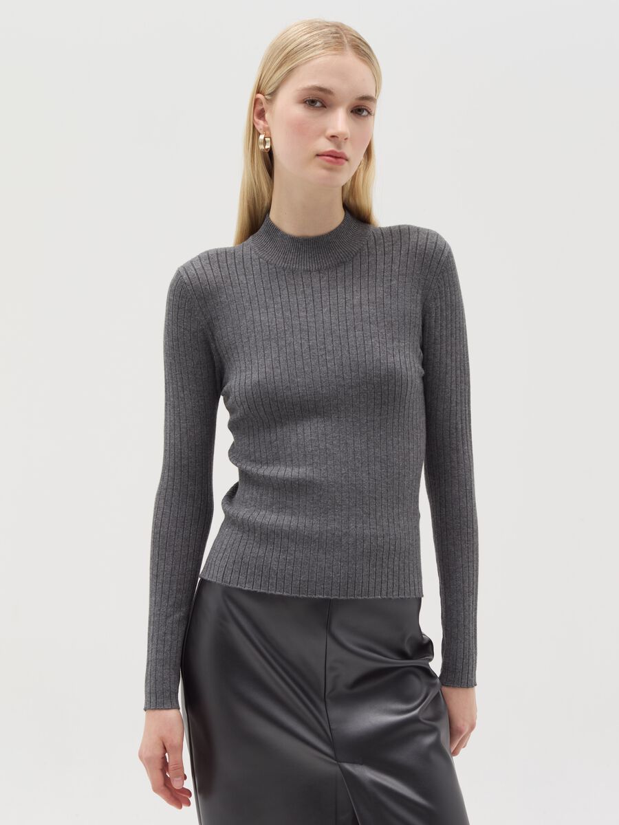 Flat ribbed top with mock neck_0
