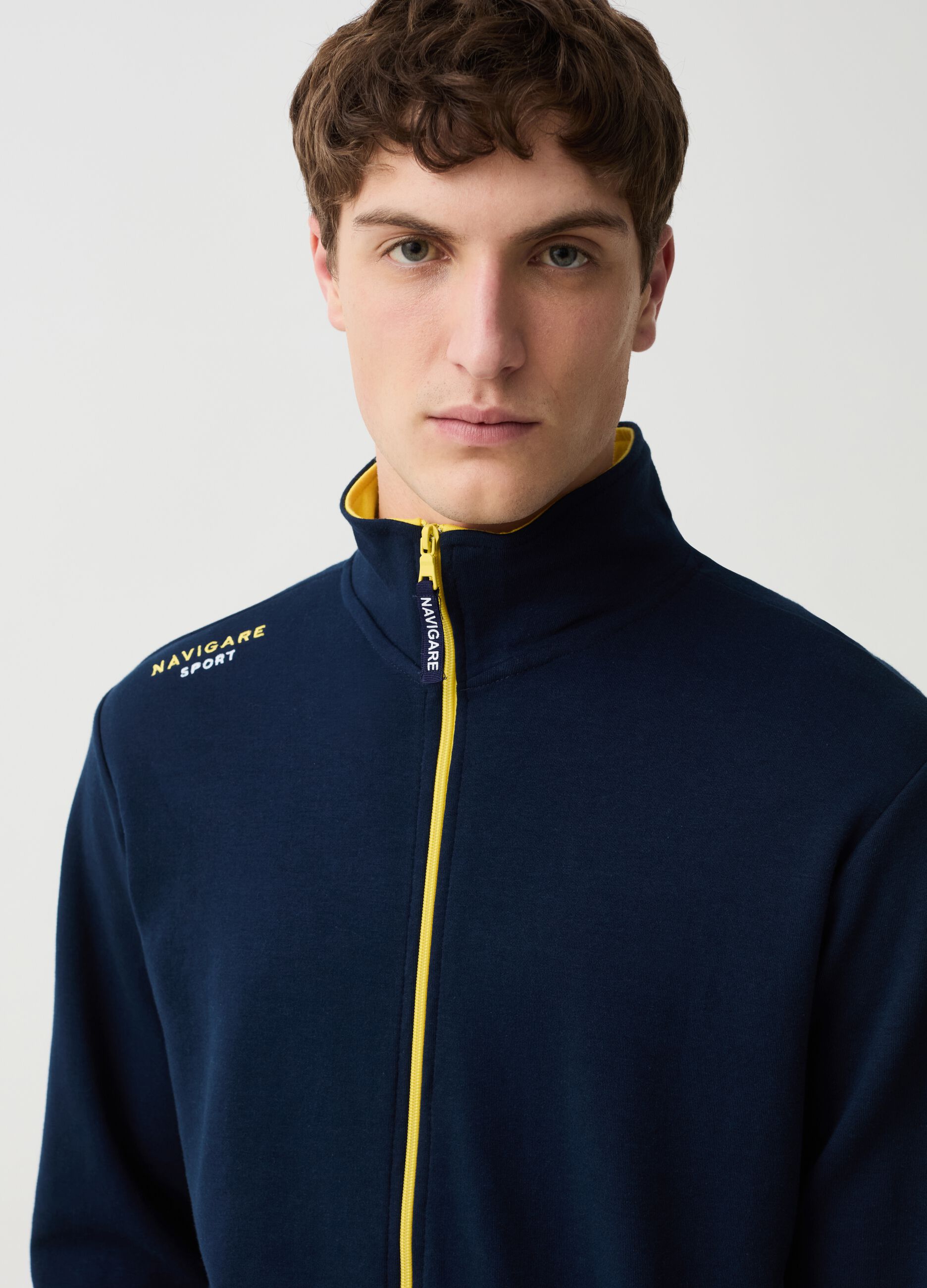 High neck, full-zip with Navigare Sport embroidery