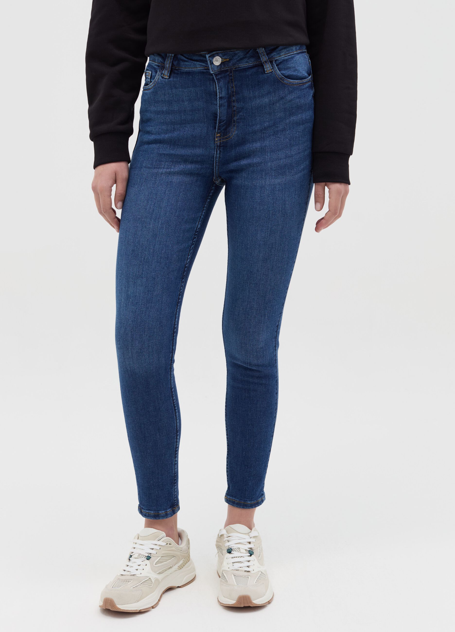Cropped skinny-fit jeans
