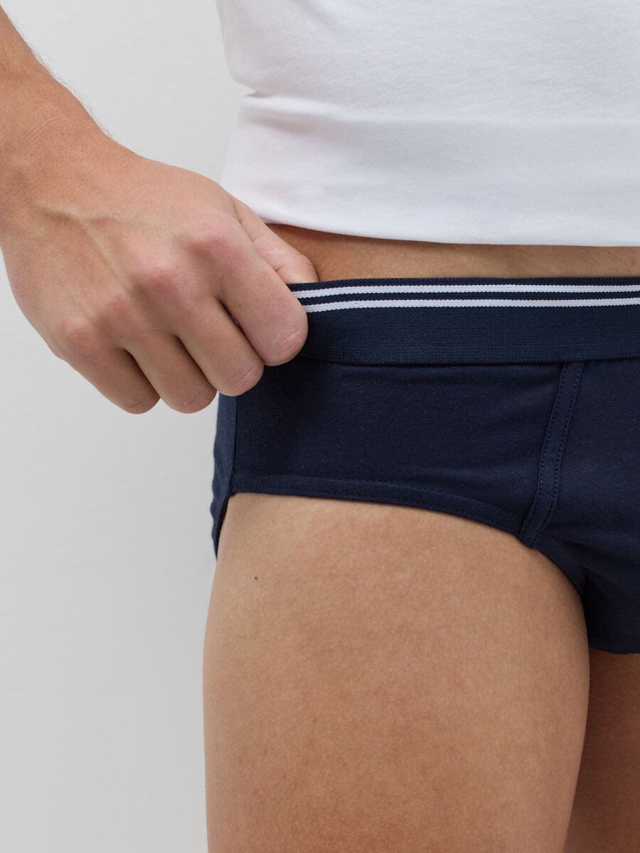 Three-pack briefs in stretch cotton with striped detail_2