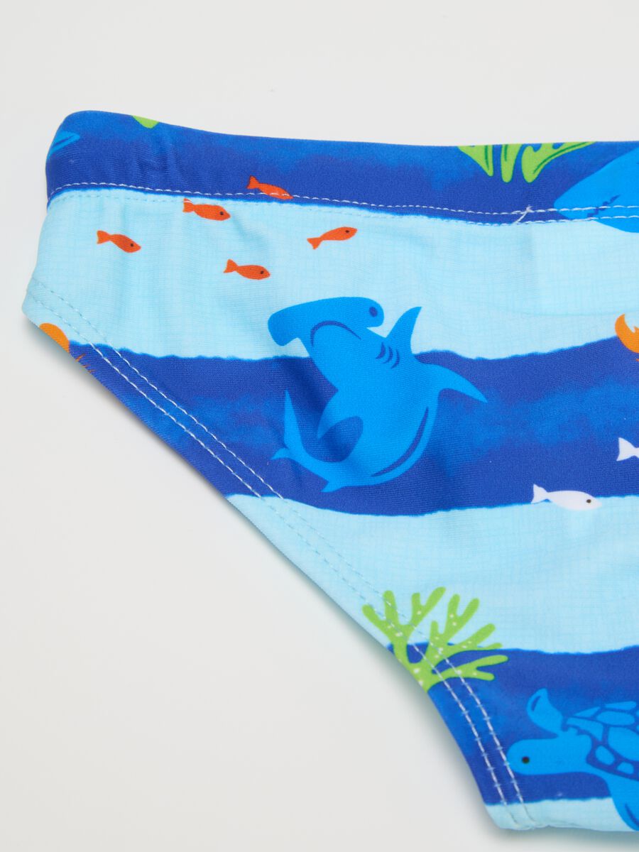 Blue kids' briefs with ocean pattern_3