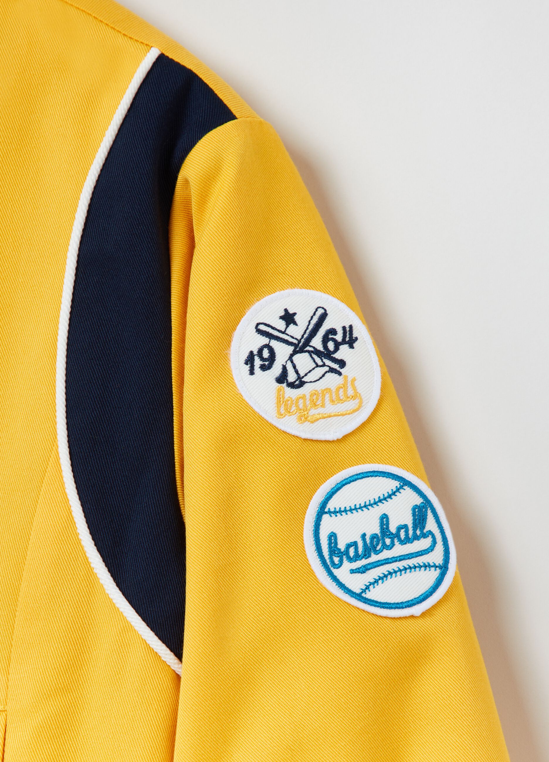 Giacca varsity con patch_2