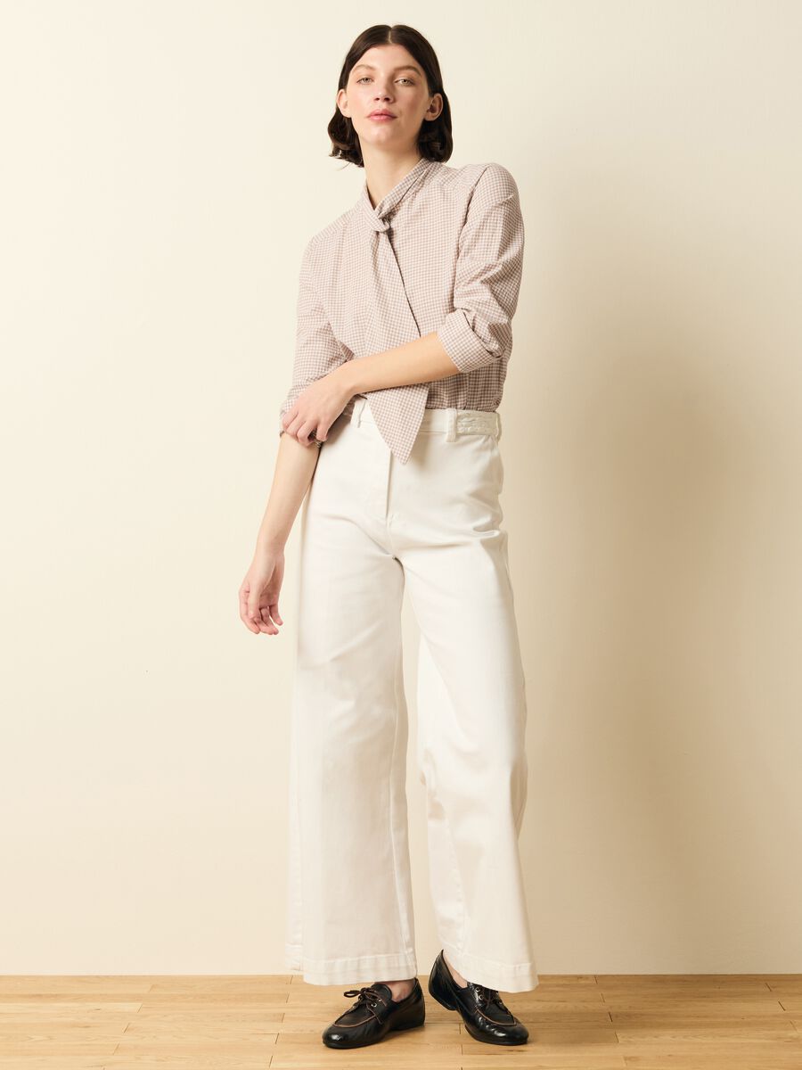 Check blouse with foulard_2