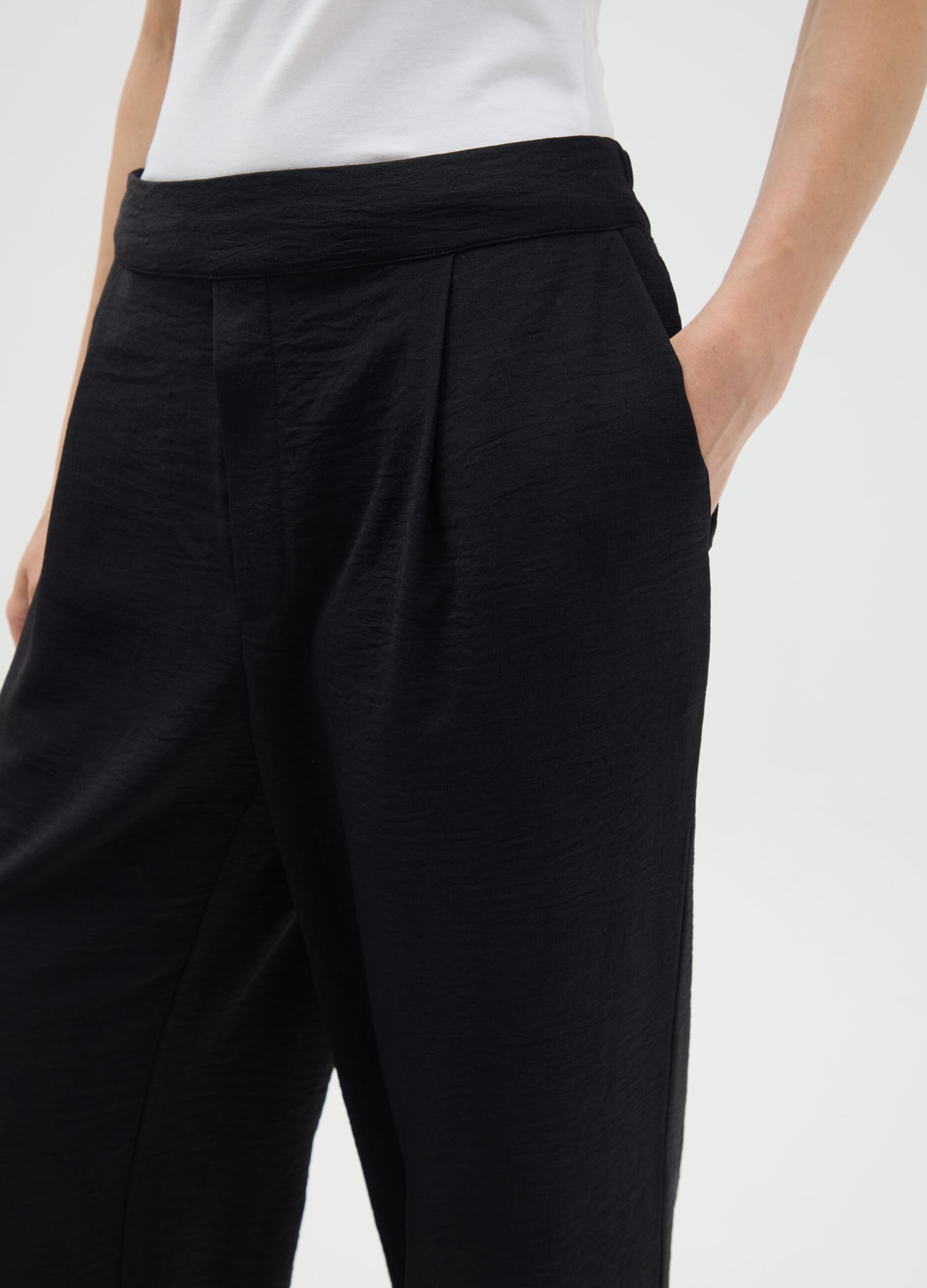 Women's Black Regular Fit Trousers