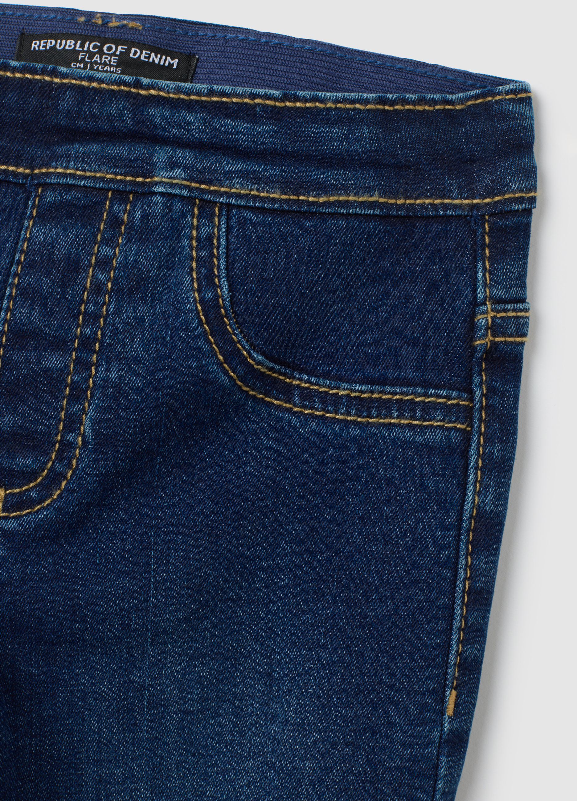 Jeggings da bambina in denim blu flare