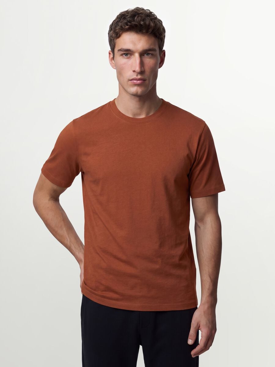 T-shirt marrone in puro cotone organico jersey regular fit_0